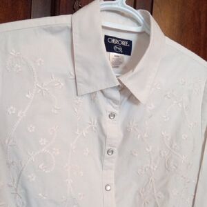 Cherokee Women's Cream Cotton Embroidered Button Down Shirt
